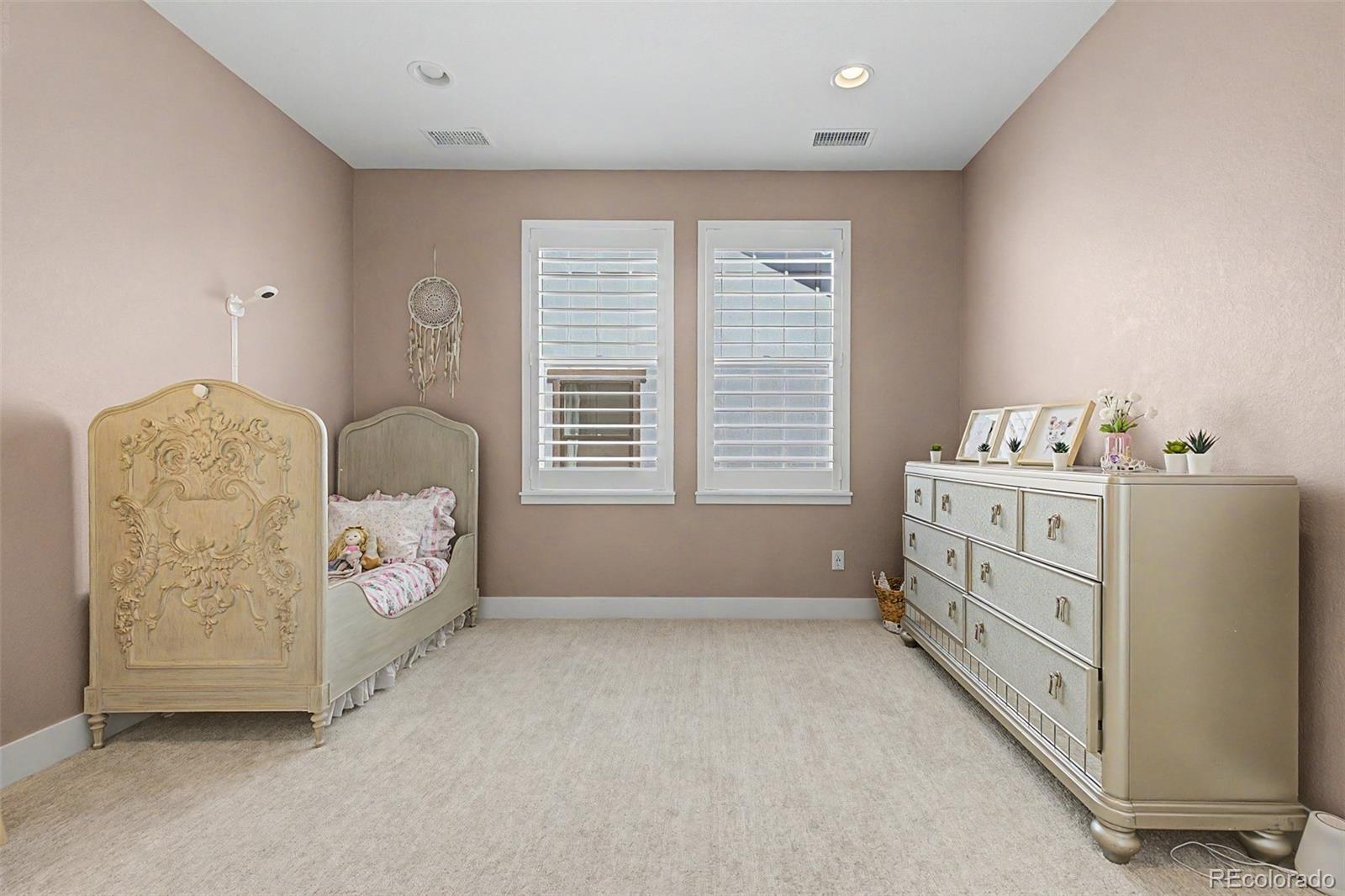 11048 Bright Sky Circle