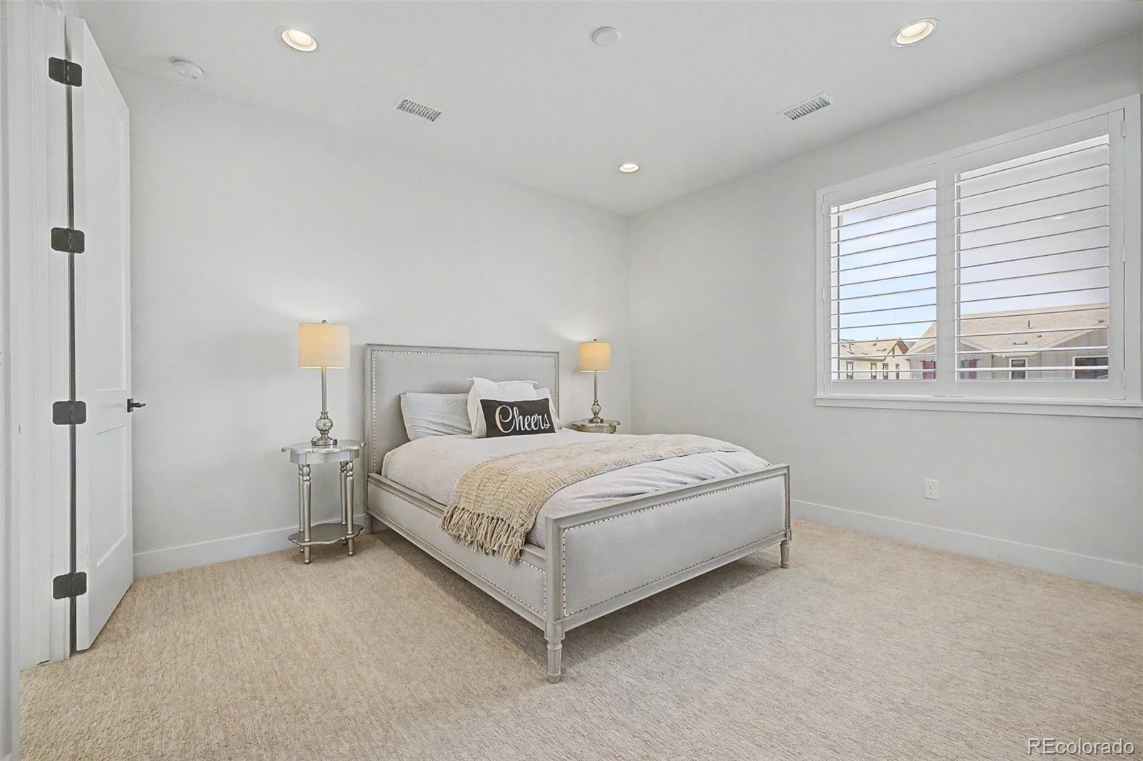 11048 Bright Sky Circle