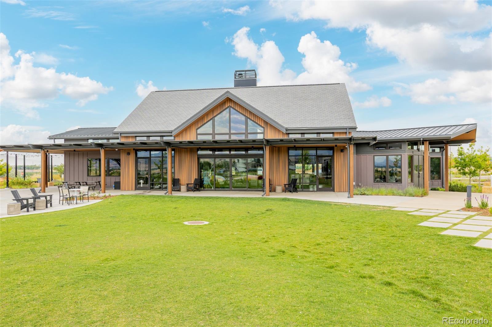 11048 Bright Sky Circle