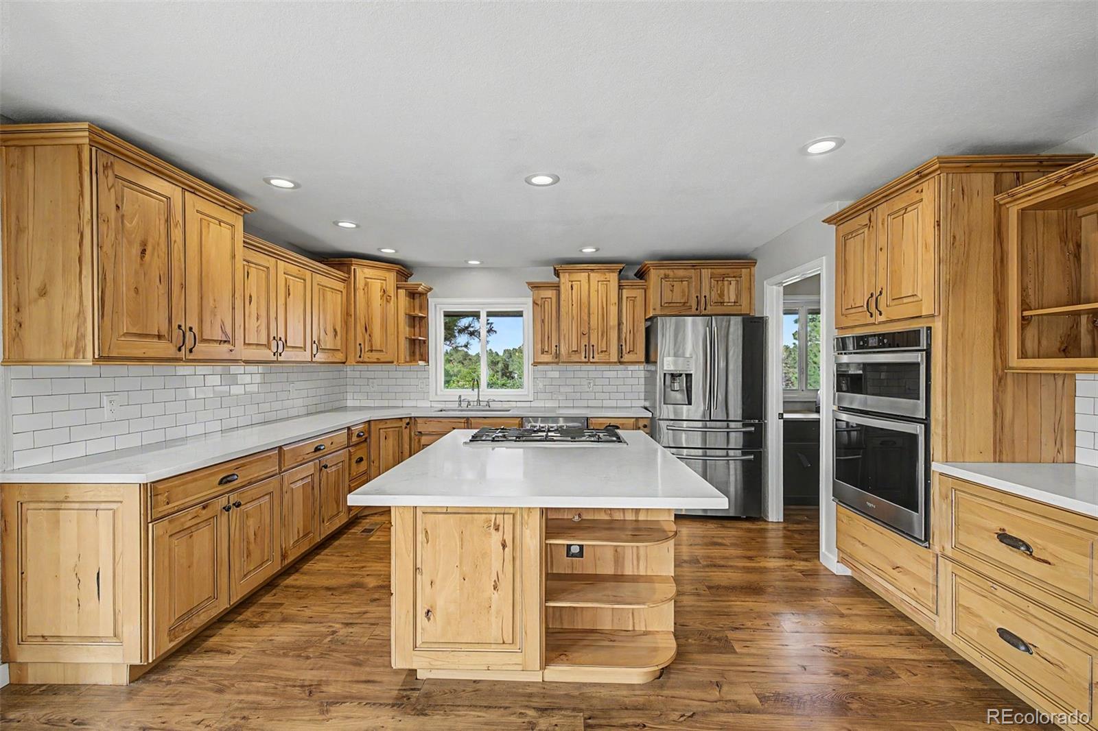 8286 Lightening View Drive