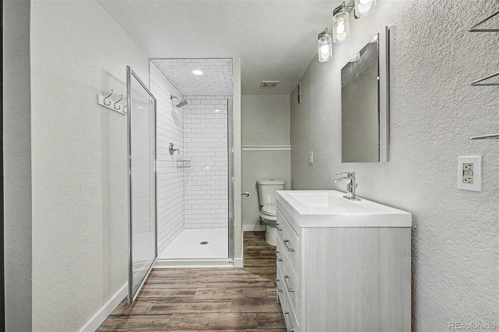 8286 Lightening View Drive