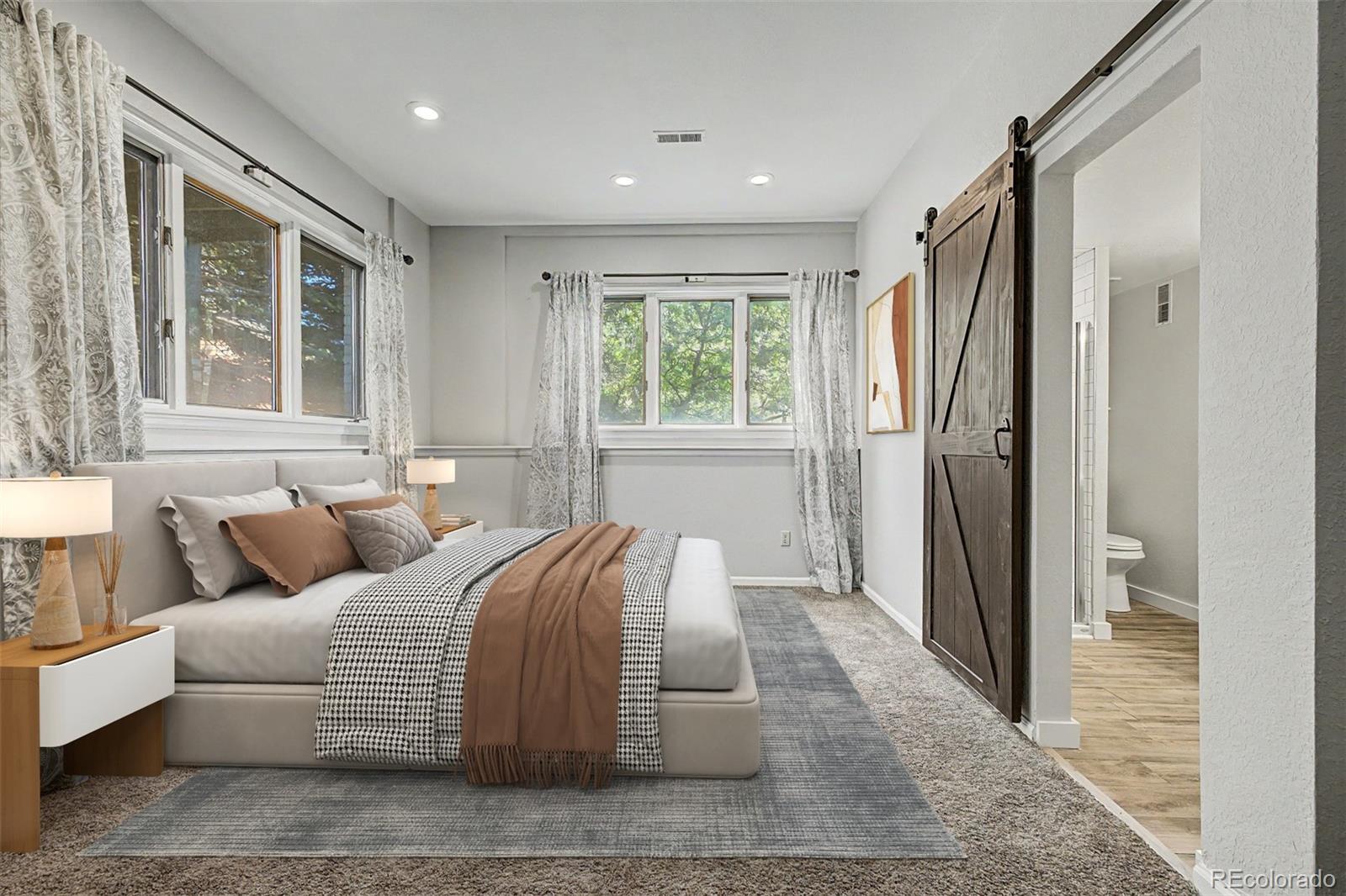 8286 Lightening View Drive