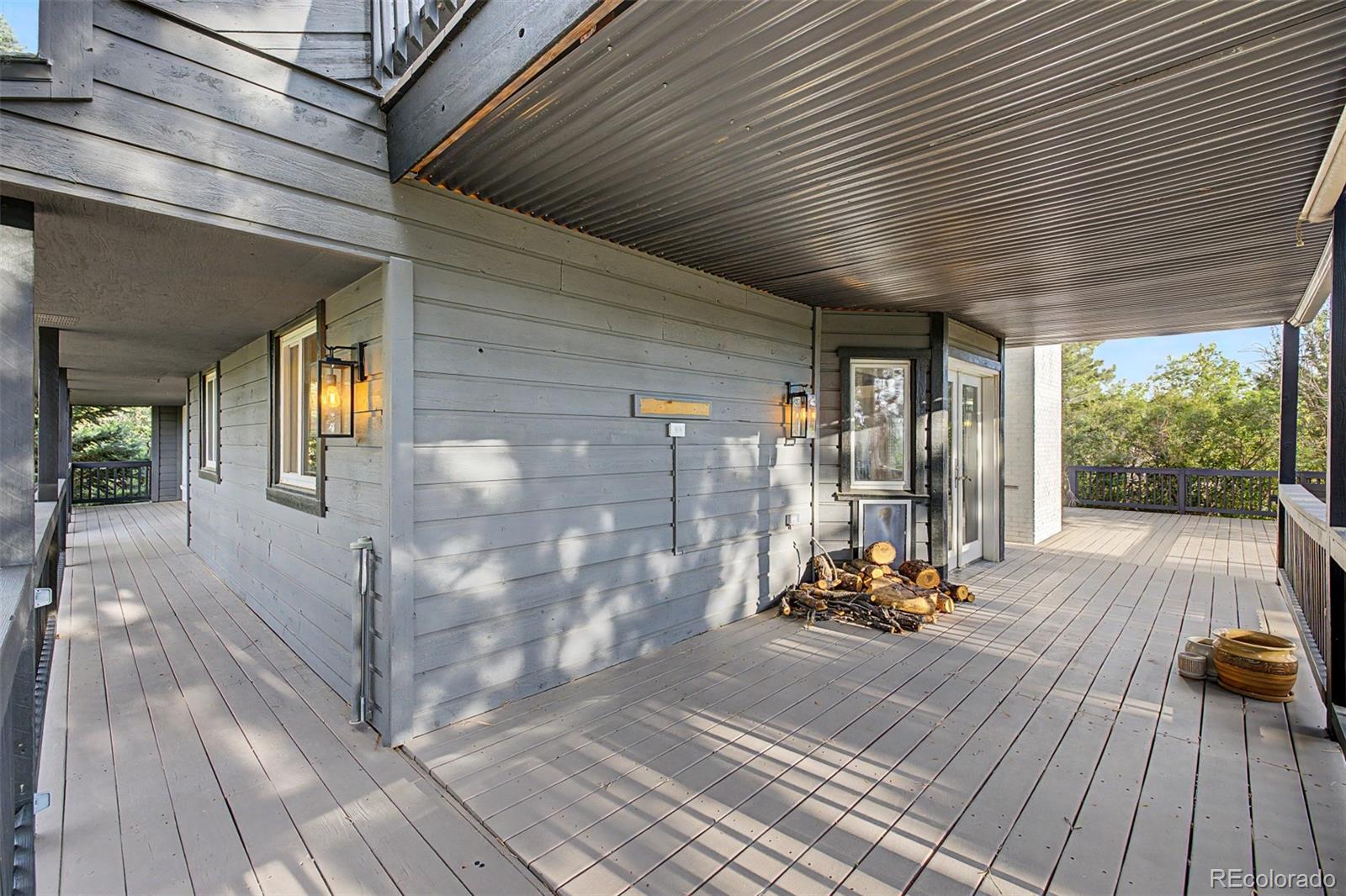 8286 Lightening View Drive