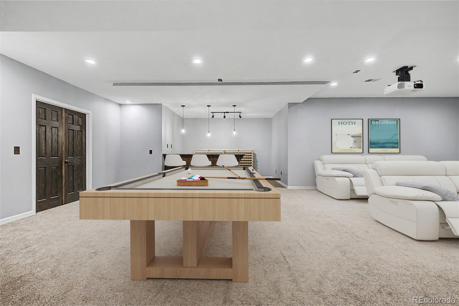 8286 Lightening View Drive