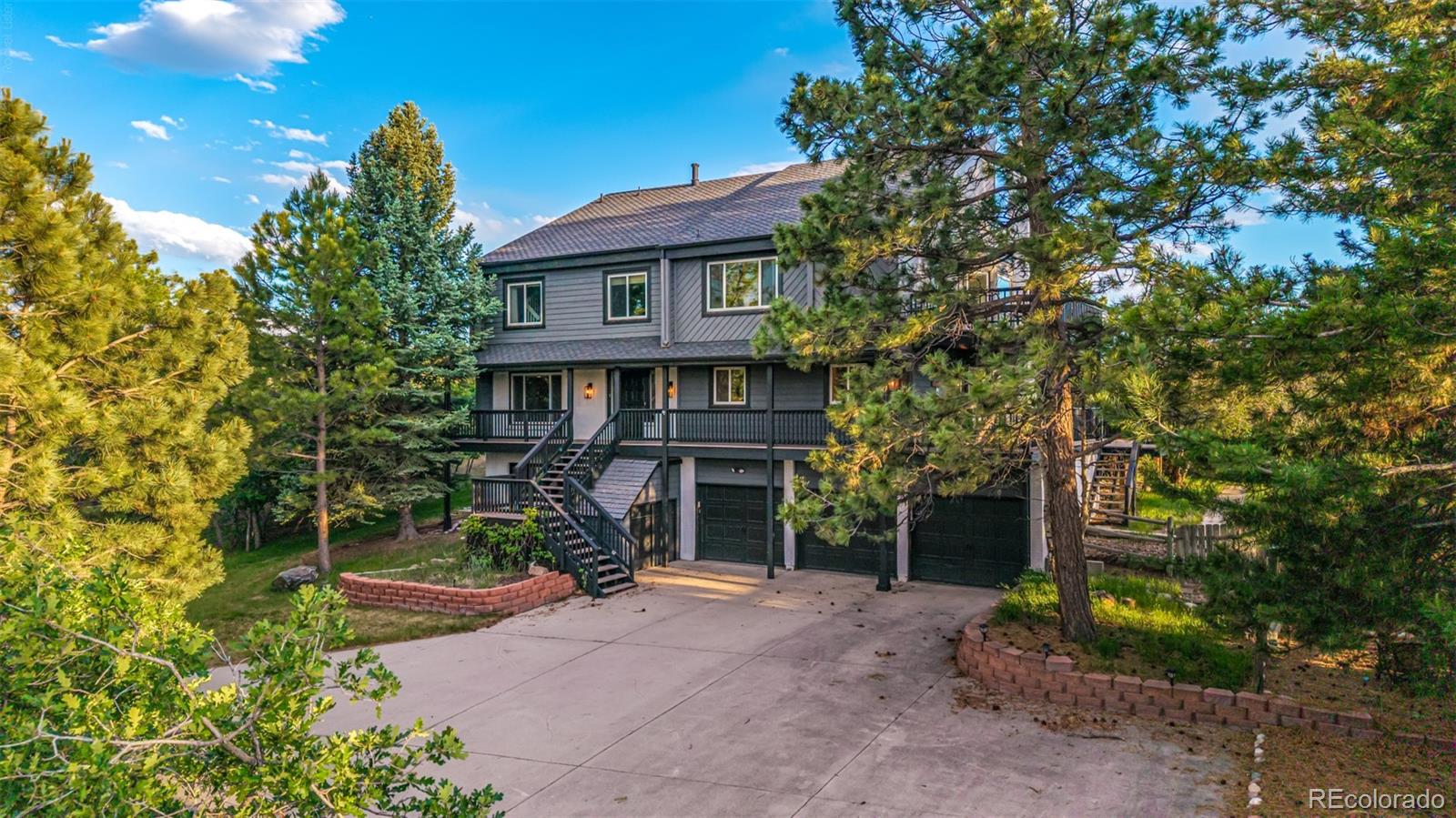 8286 Lightening View Drive