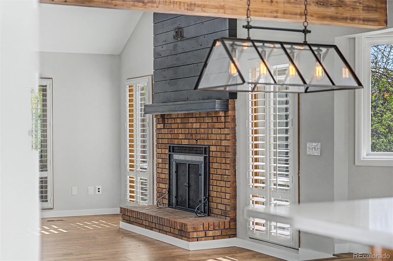 8286 Lightening View Drive