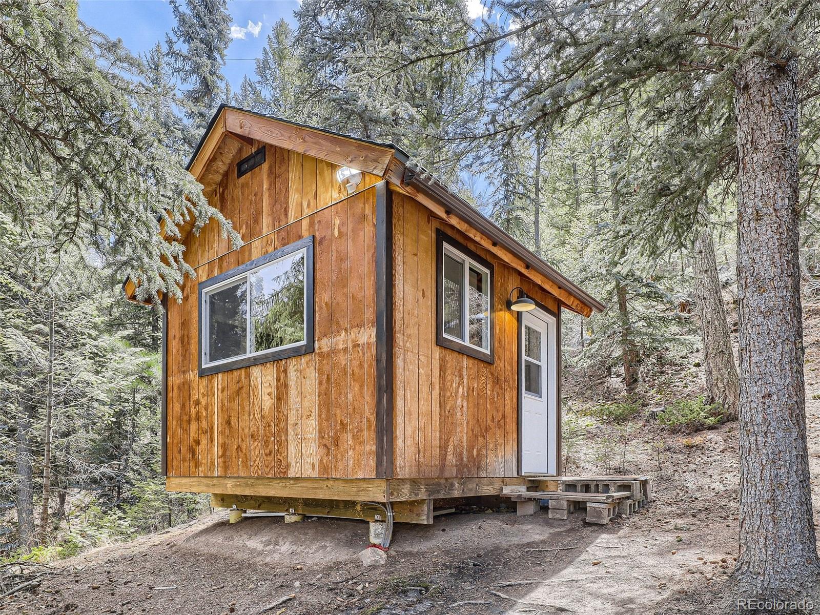 33966 Columbine Circle