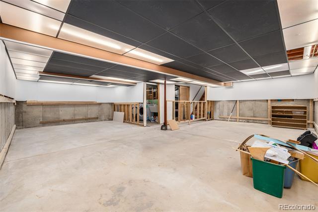 2042 E 129th Drive