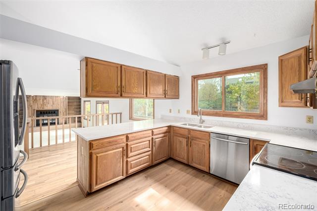 2042 E 129th Drive