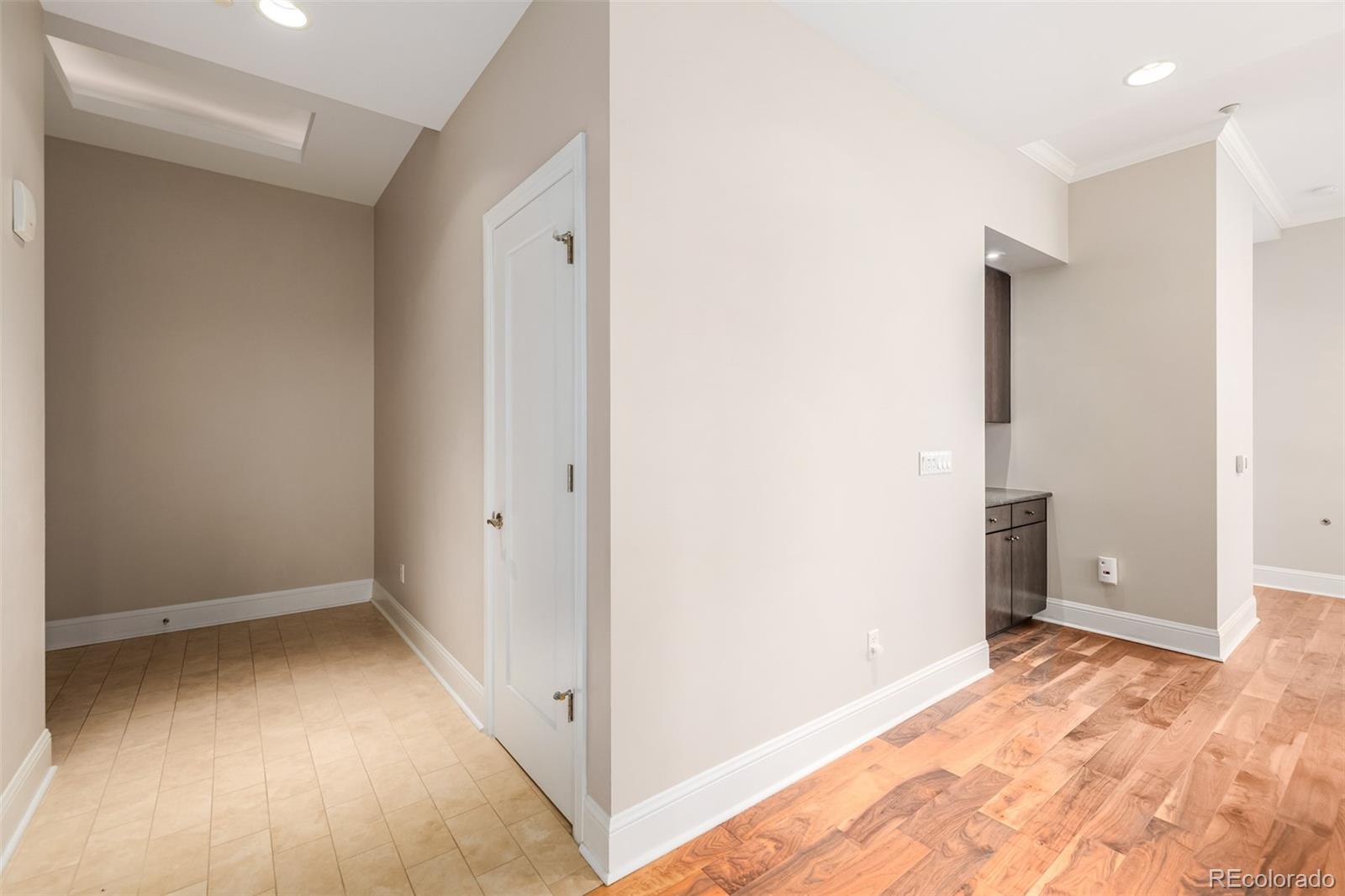 7600 Landmark Way Unit: 910-2