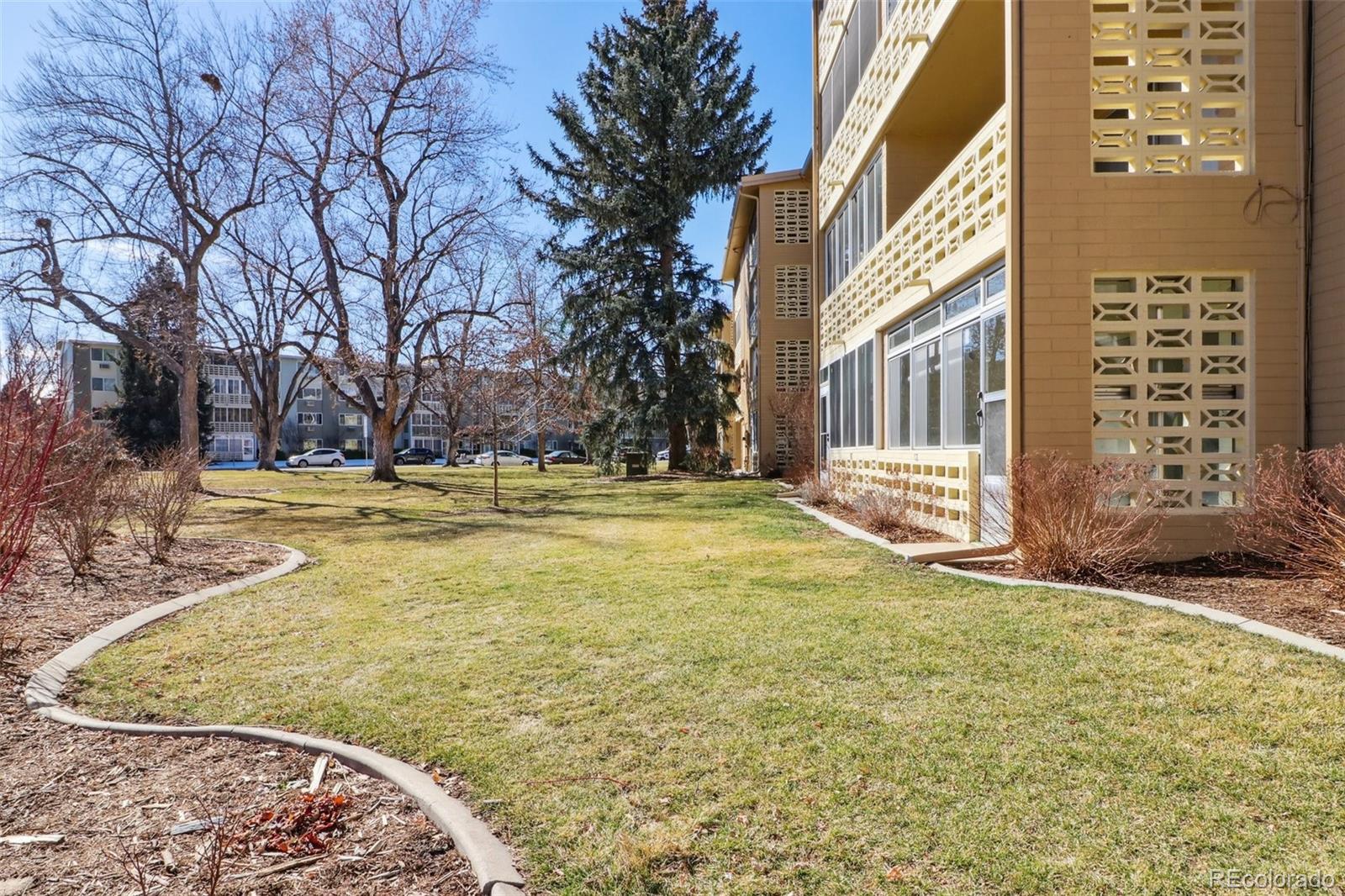 750 S Clinton Street Unit: 12A