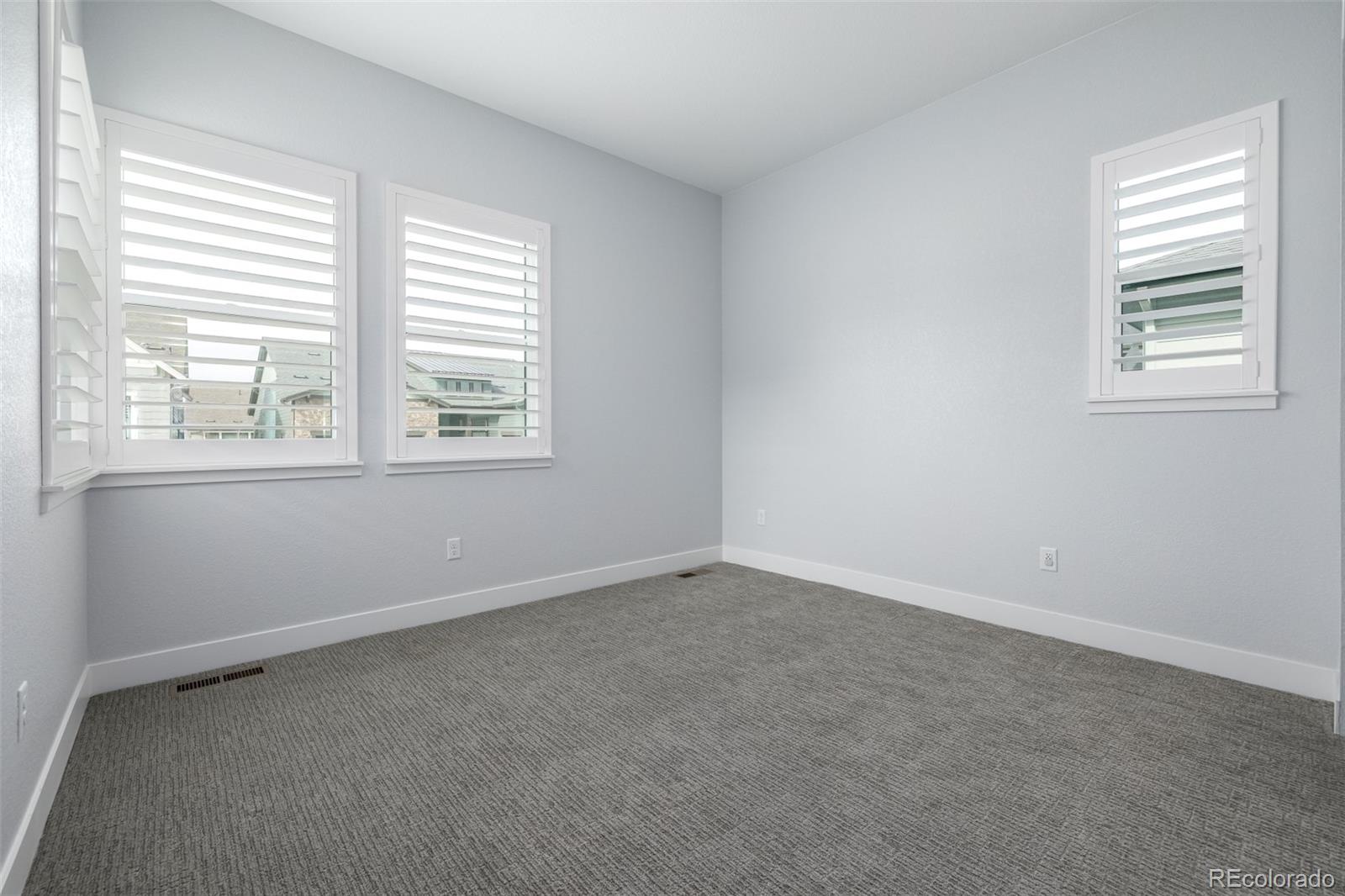 11412 Autumn Moon Street