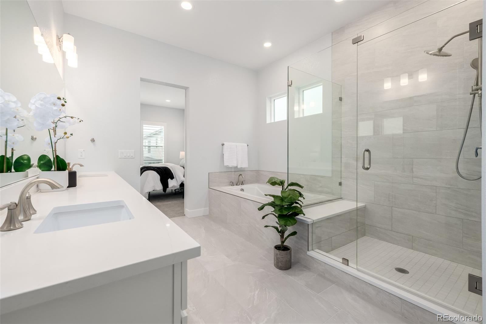 11412 Autumn Moon Street