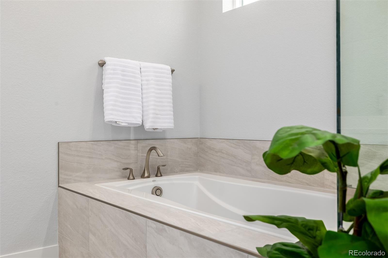 11412 Autumn Moon Street