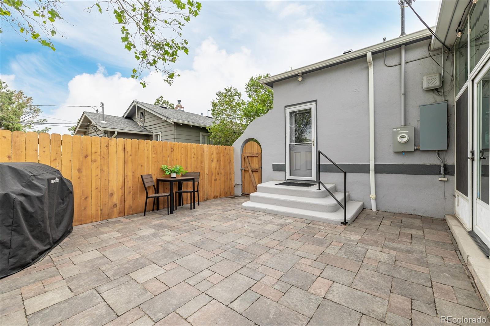 4824 Lowell Boulevard