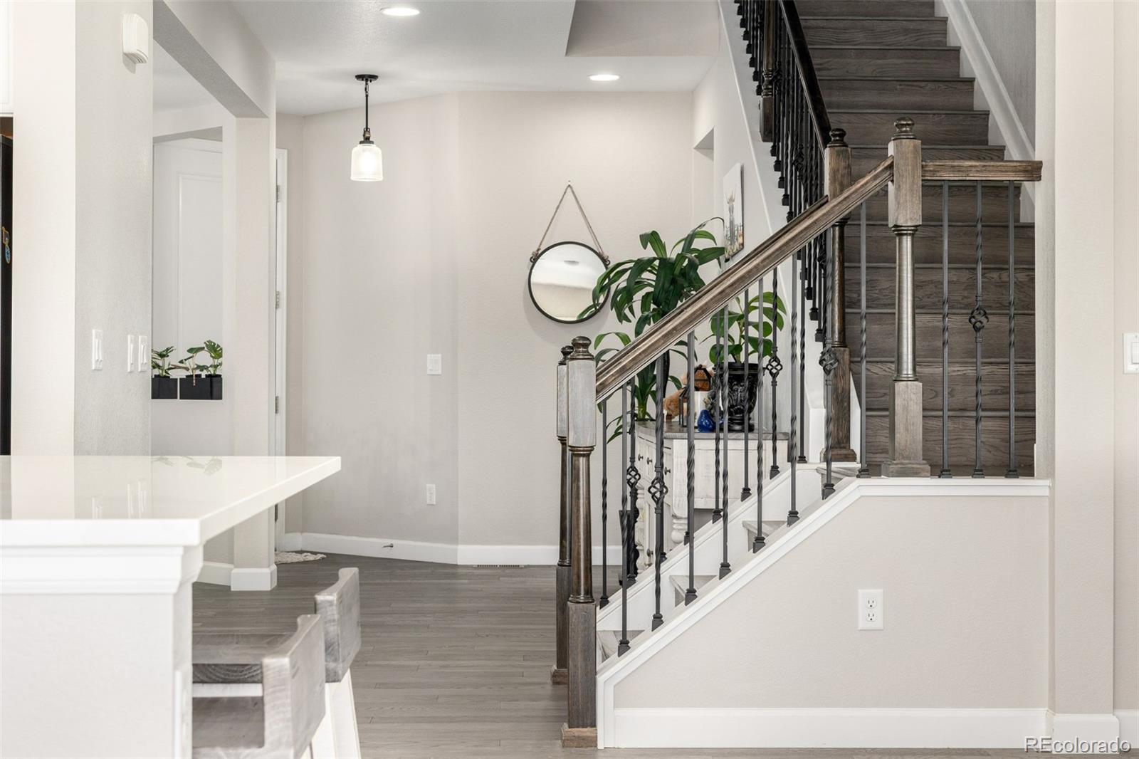 9021 Swan River Street