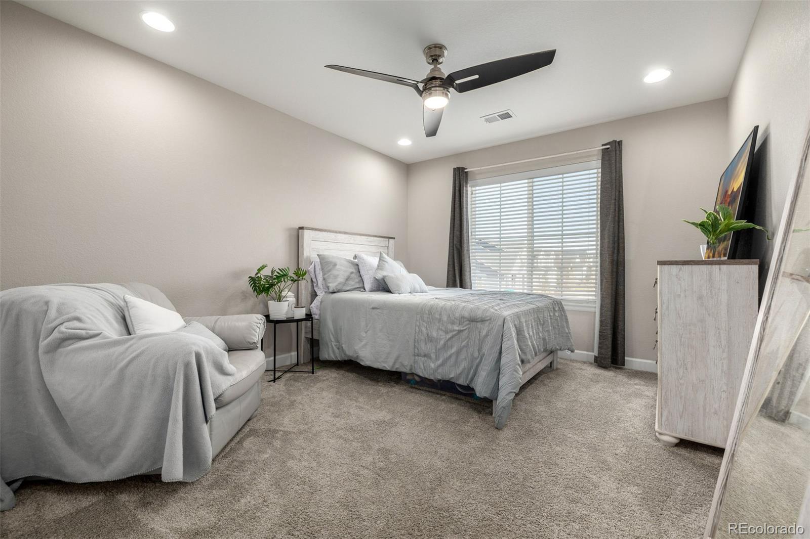 9021 Swan River Street