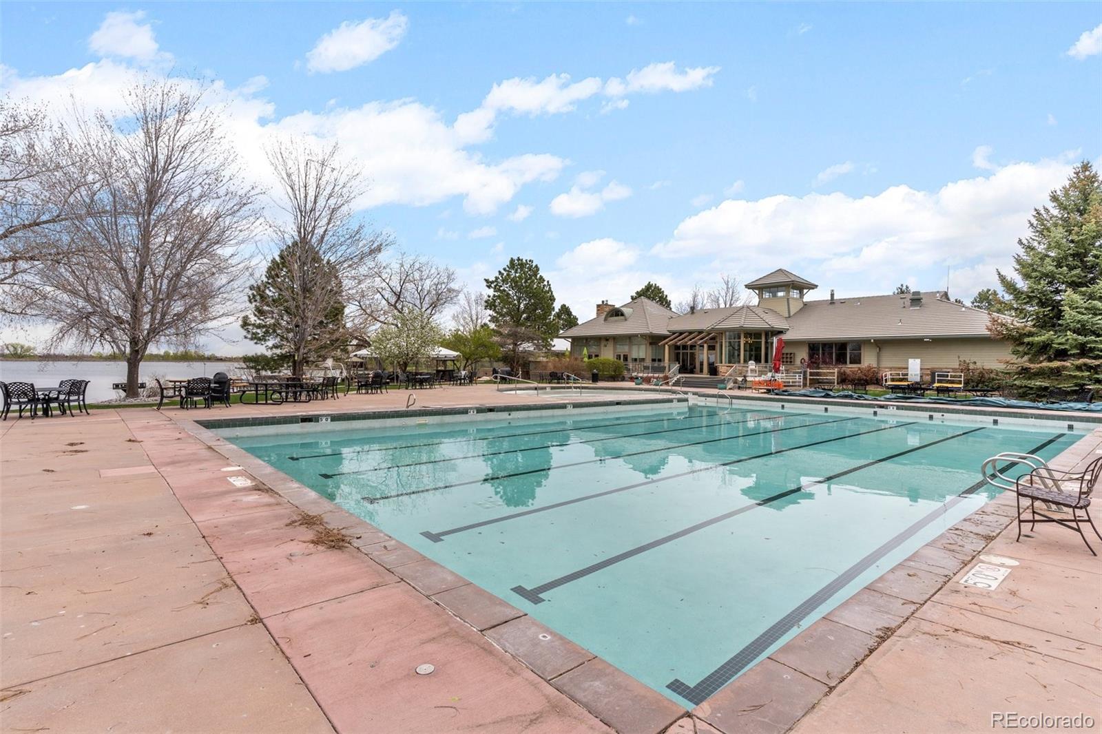 6064 W Ida Drive