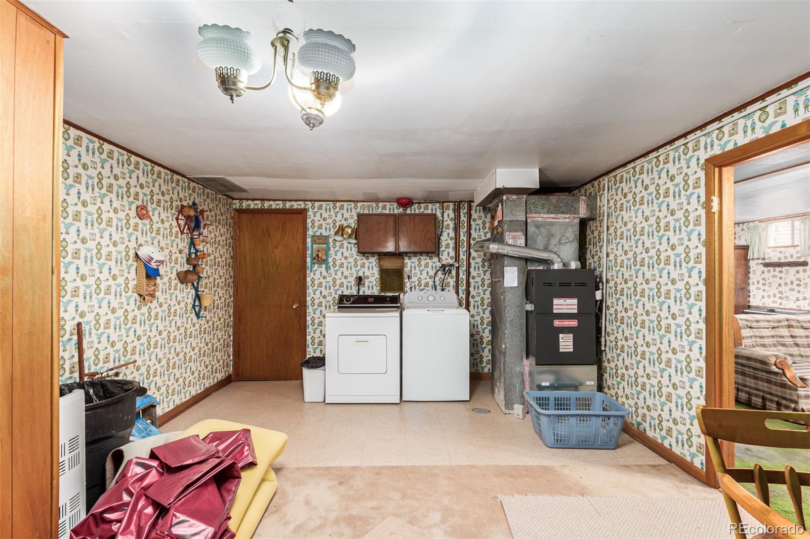 6347 W 61st Place