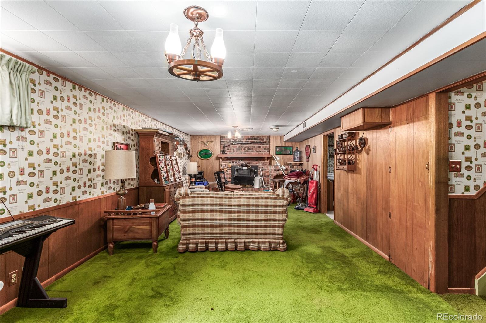6347 W 61st Place