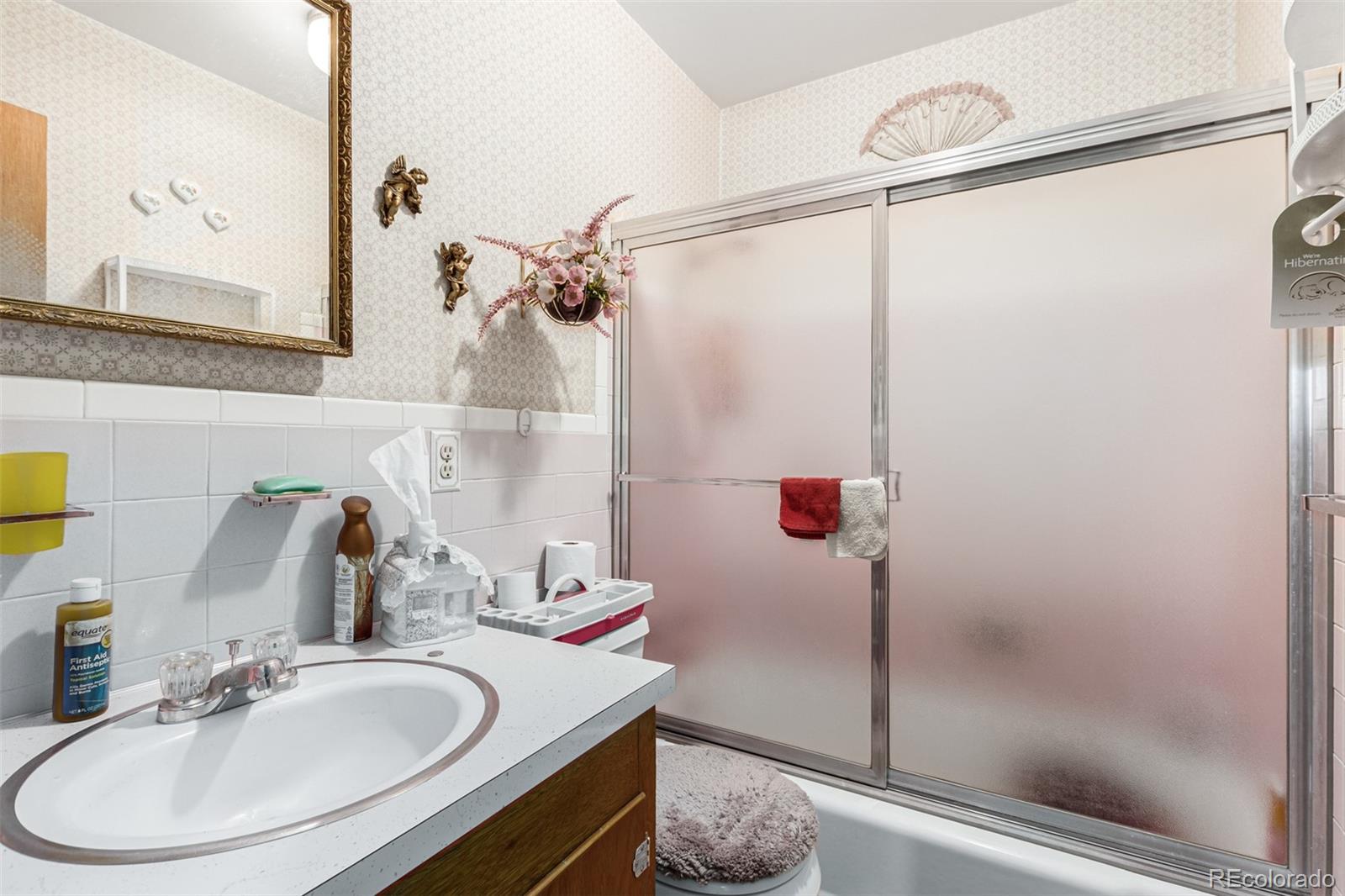 6347 W 61st Place
