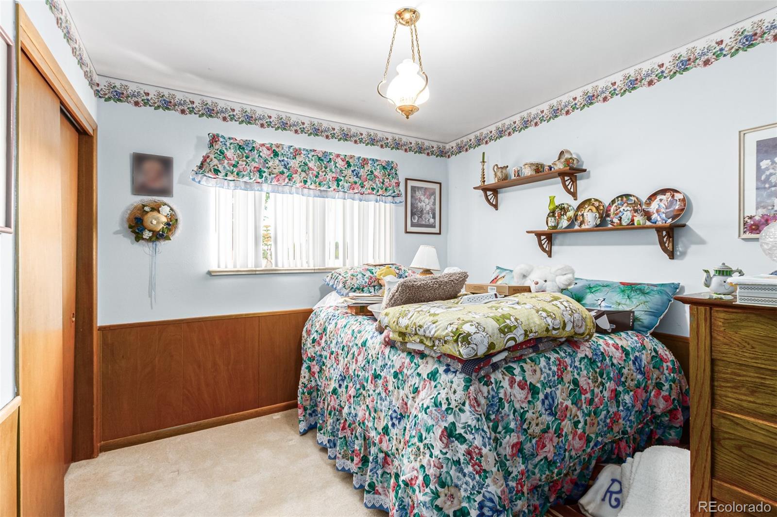 6347 W 61st Place