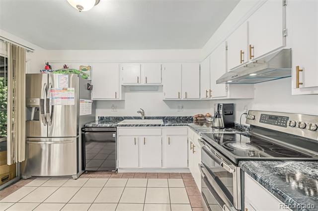 333 S Nile Street