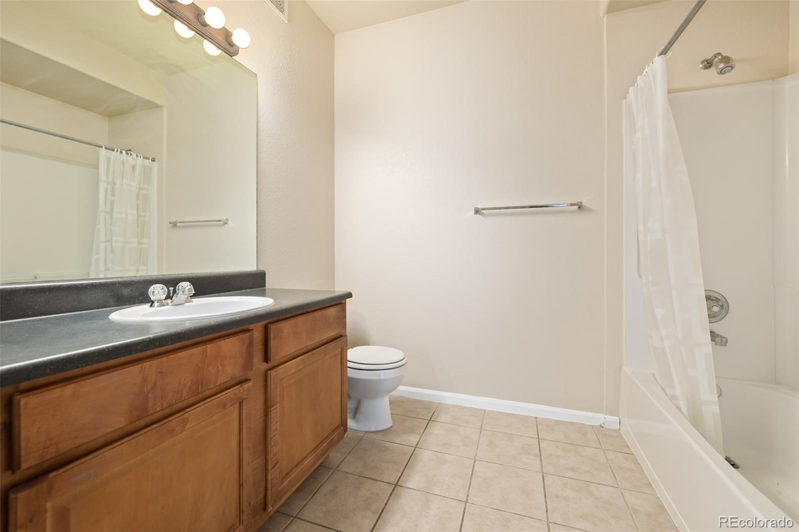 1801 S Dunkirk Street Unit: 303