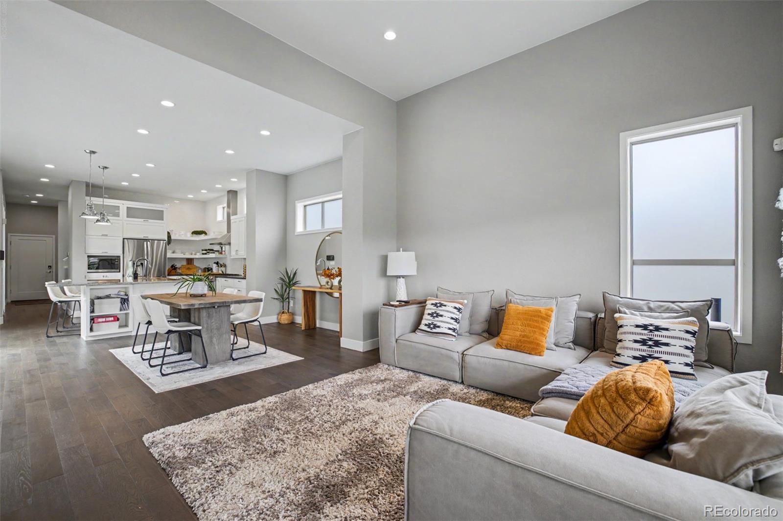 9761 Taylor River-R Circle