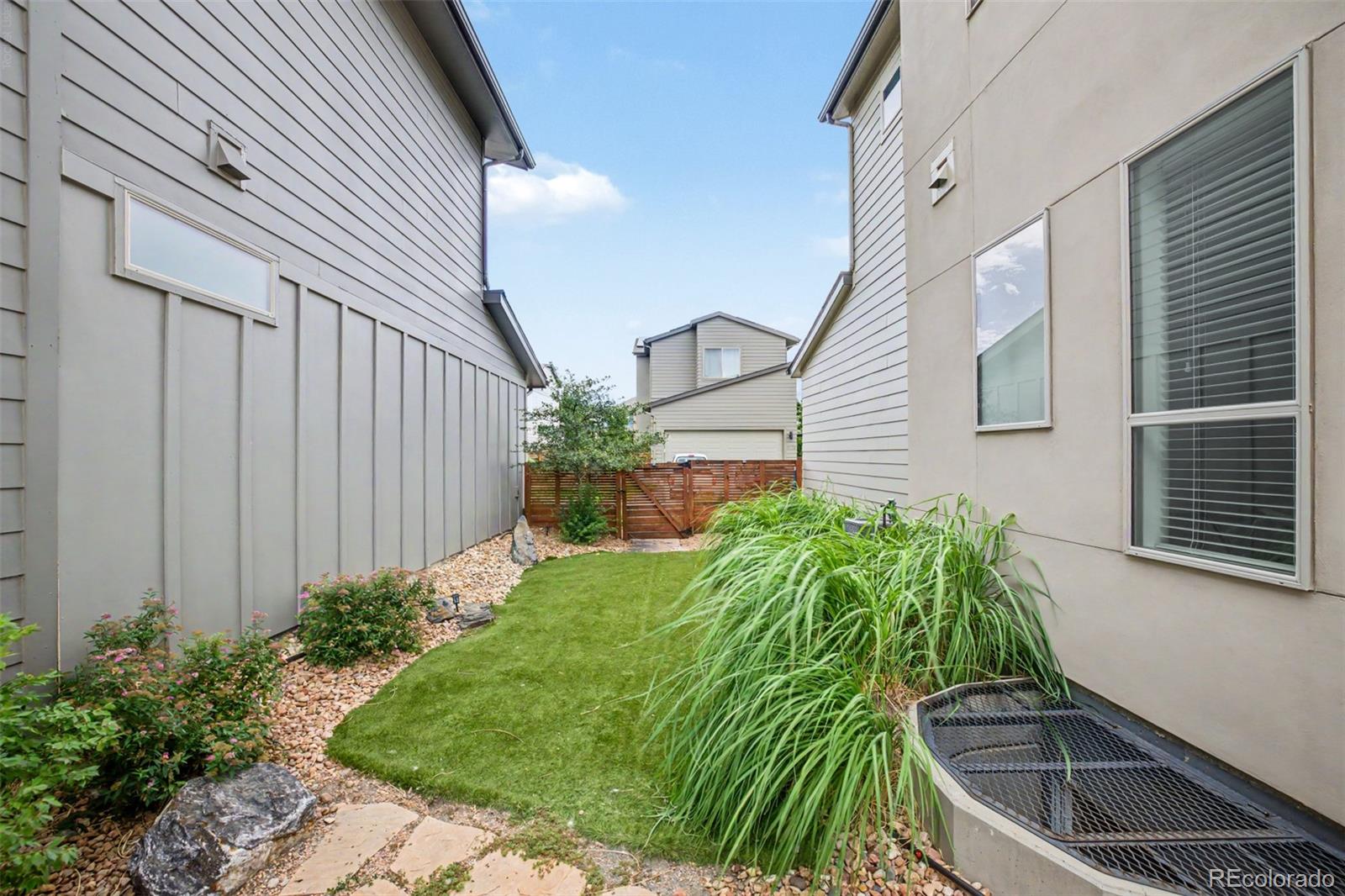 9761 Taylor River-R Circle