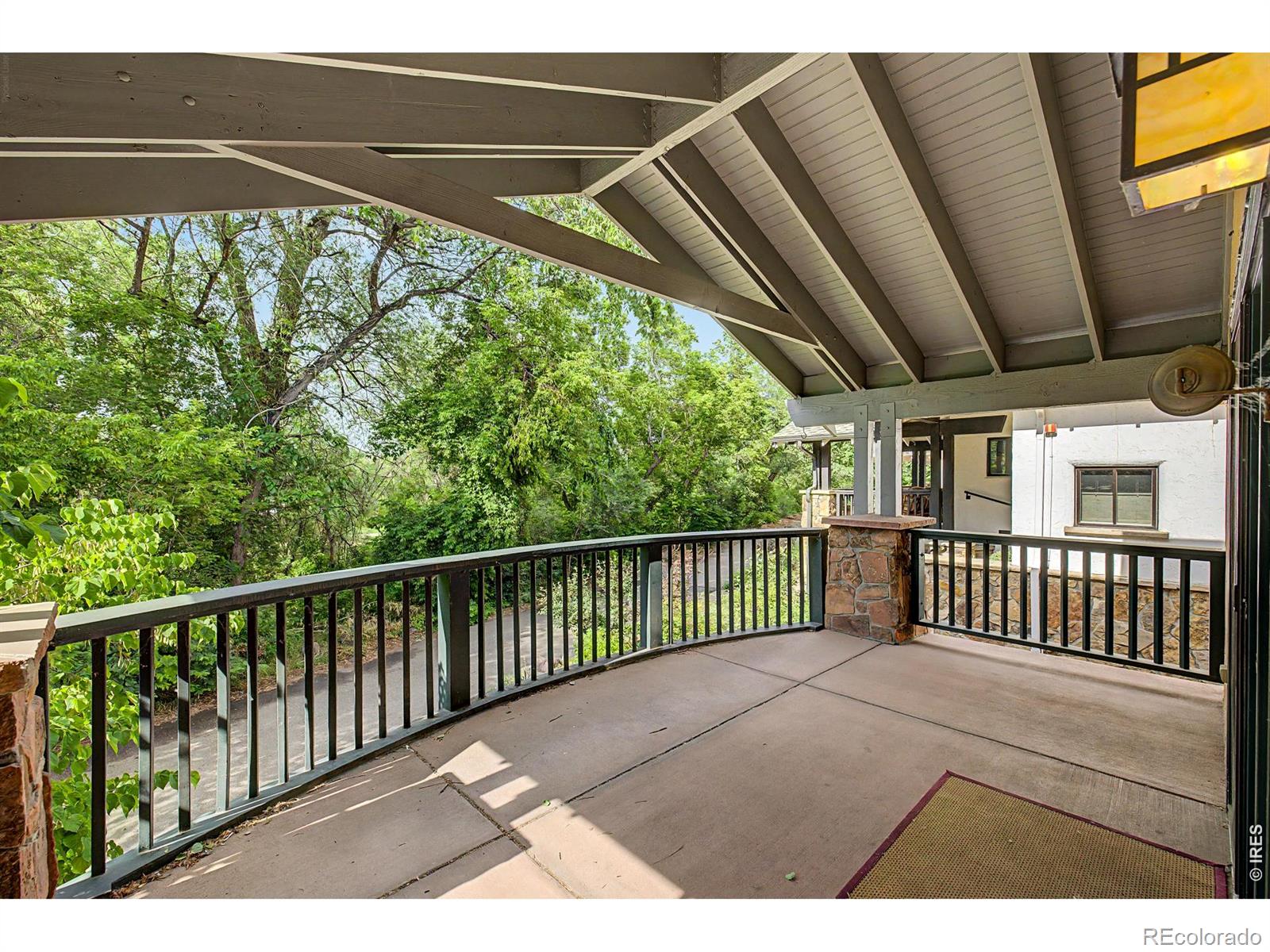 610 Streamside Lane