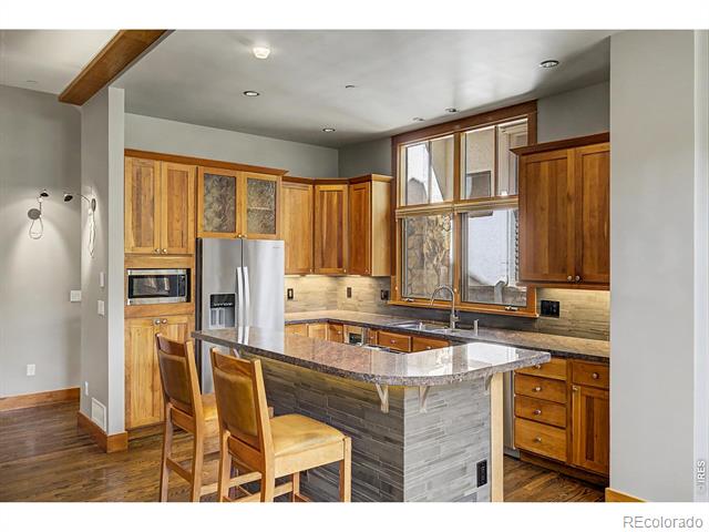 610 Streamside Lane