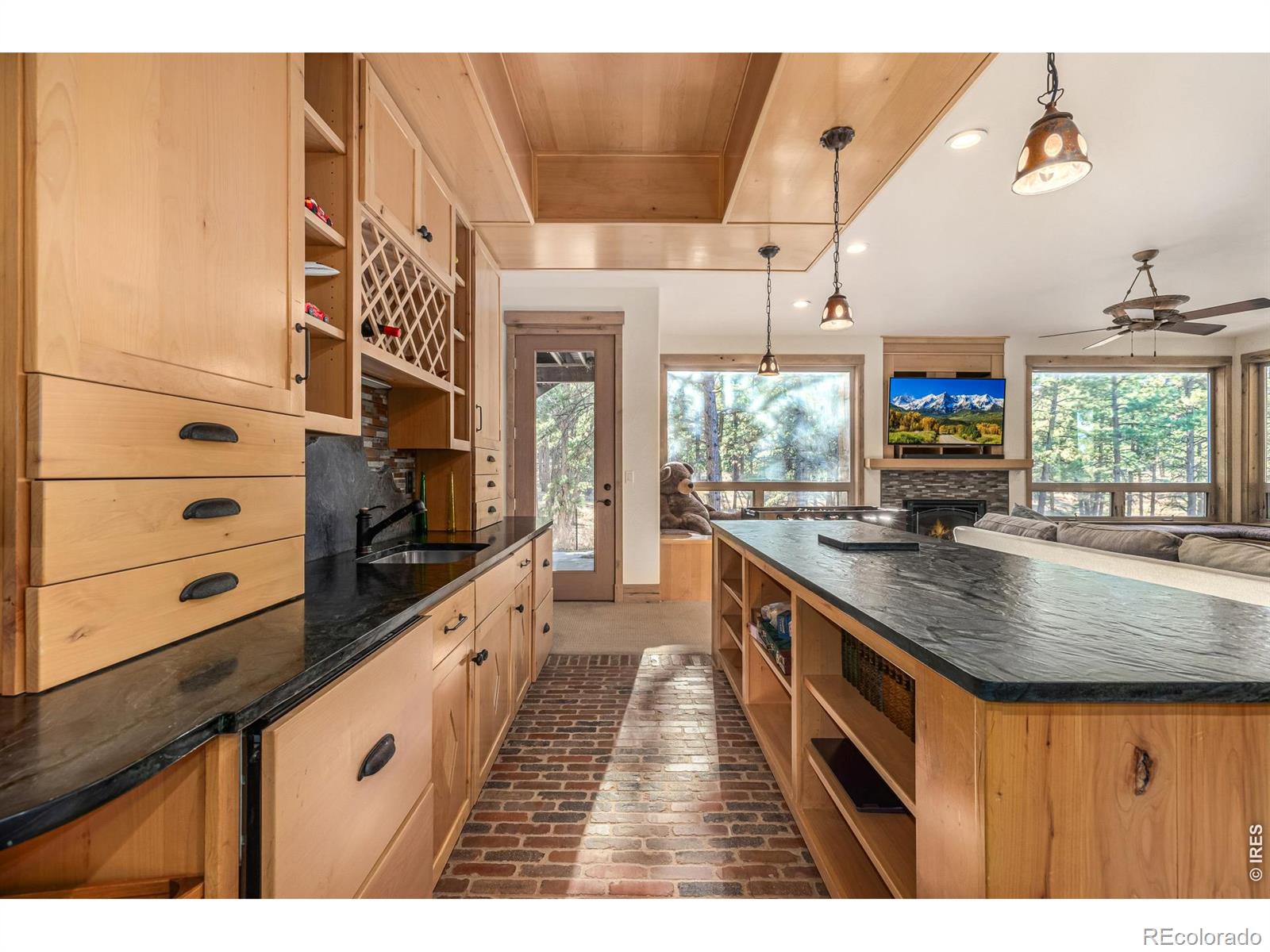 10231 Democrat Road