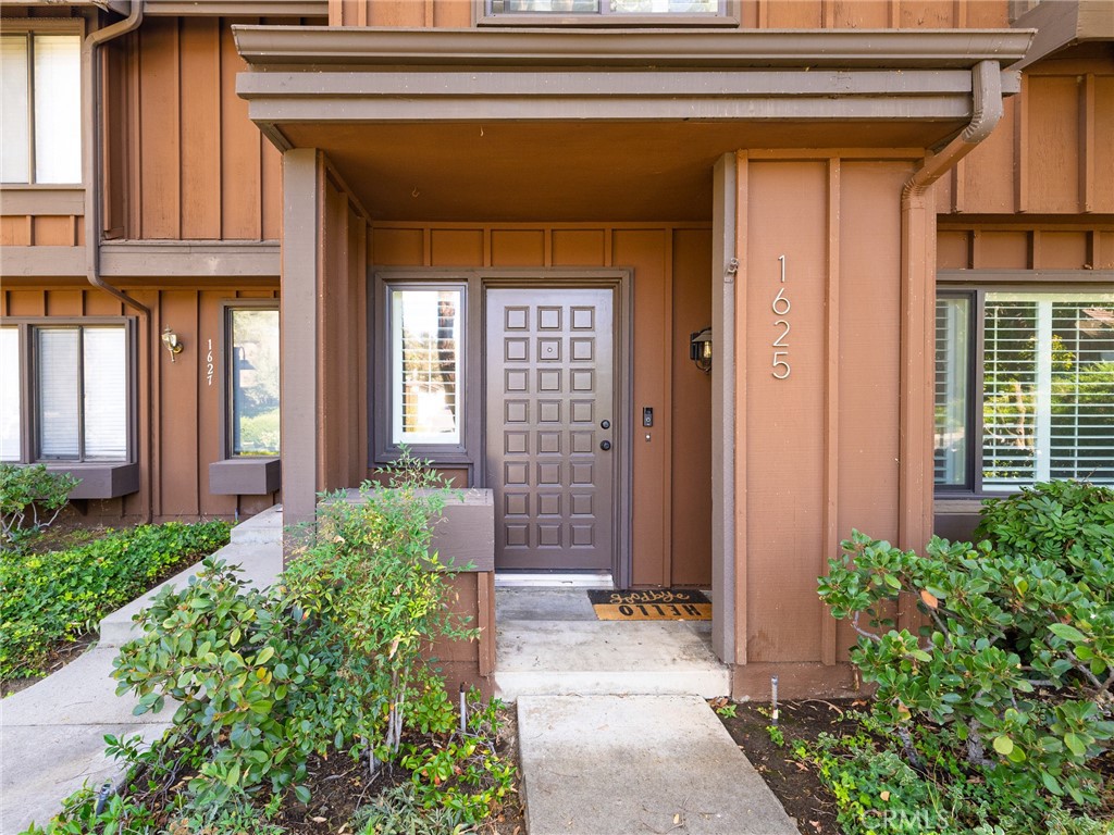 1625 Stonewood Court