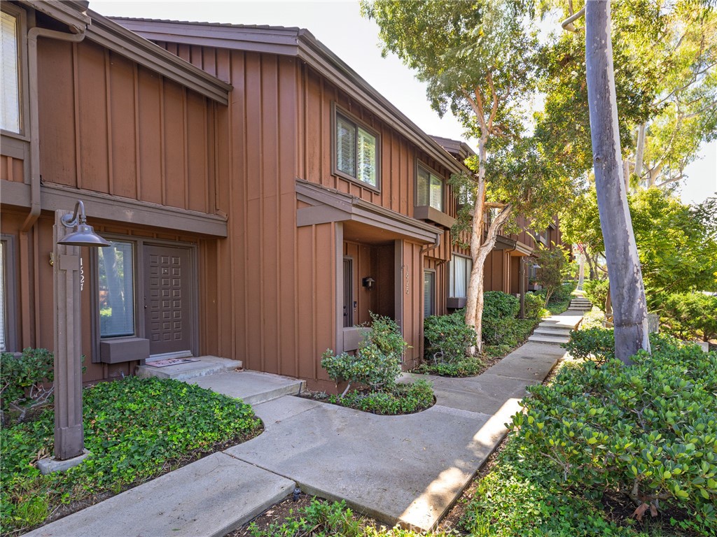 1625 Stonewood Court
