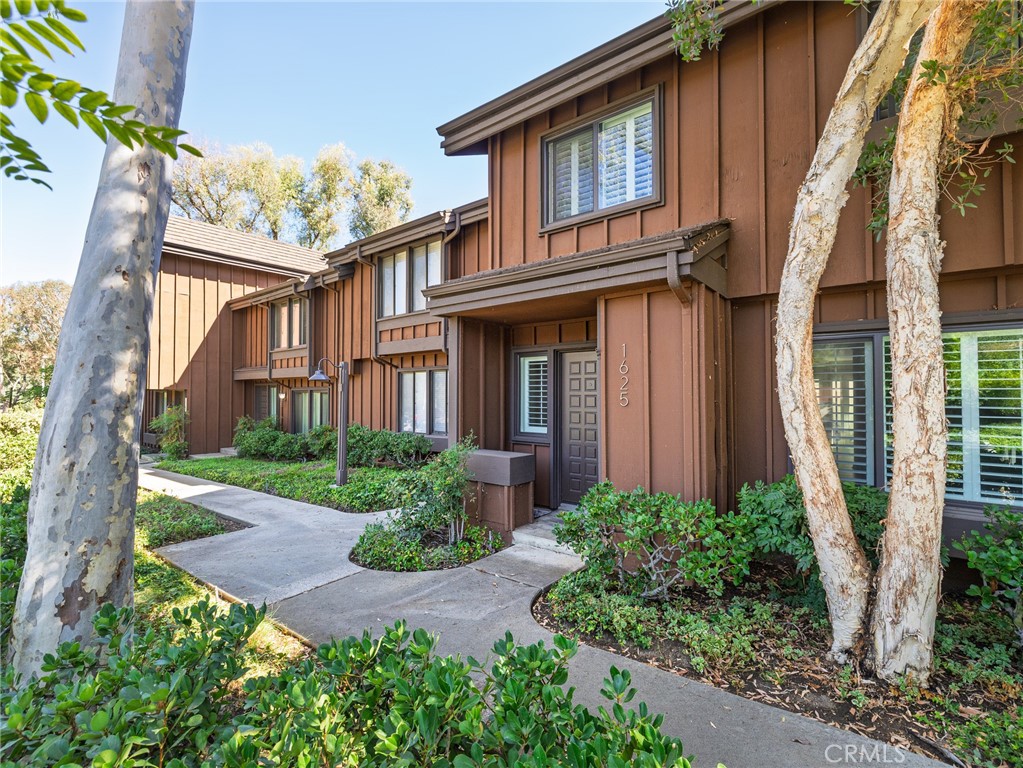 1625 Stonewood Court
