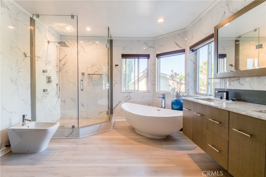 7796 Skyhill Drive
