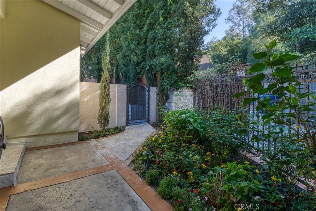 7796 Skyhill Drive