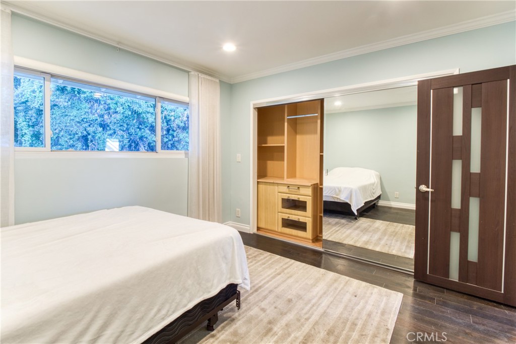 7796 Skyhill Drive