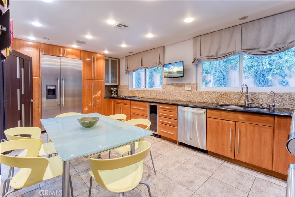 7796 Skyhill Drive