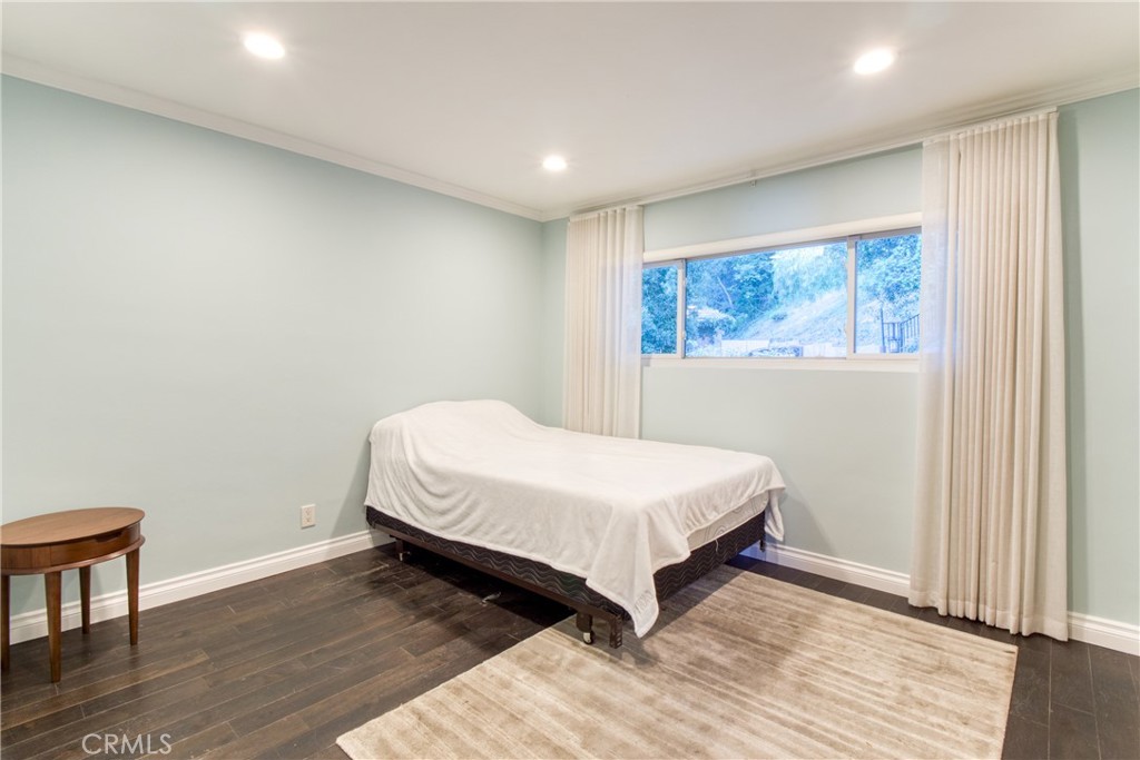 7796 Skyhill Drive
