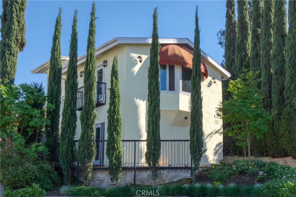 7796 Skyhill Drive