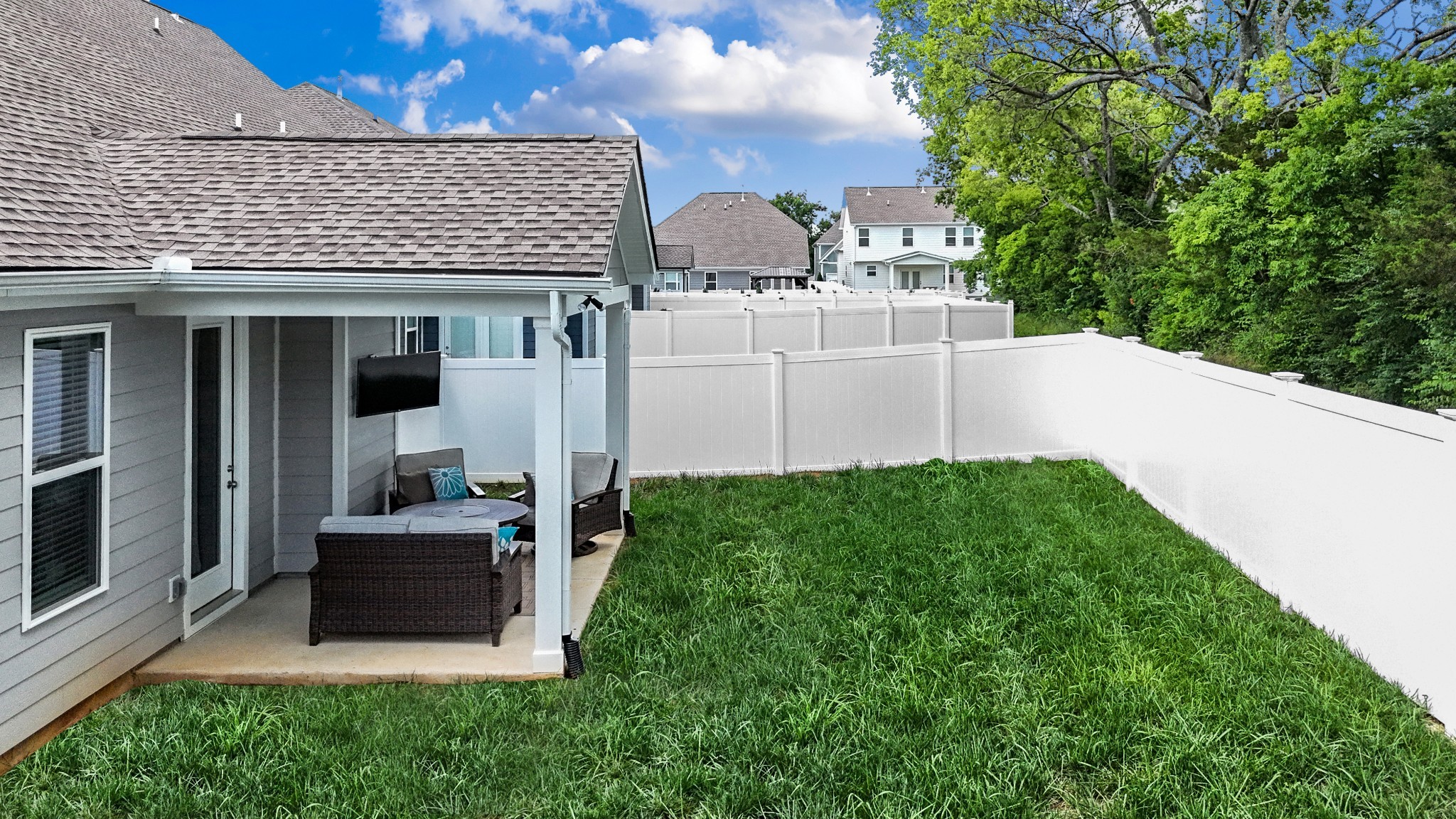 3230 Chatfield Dr
