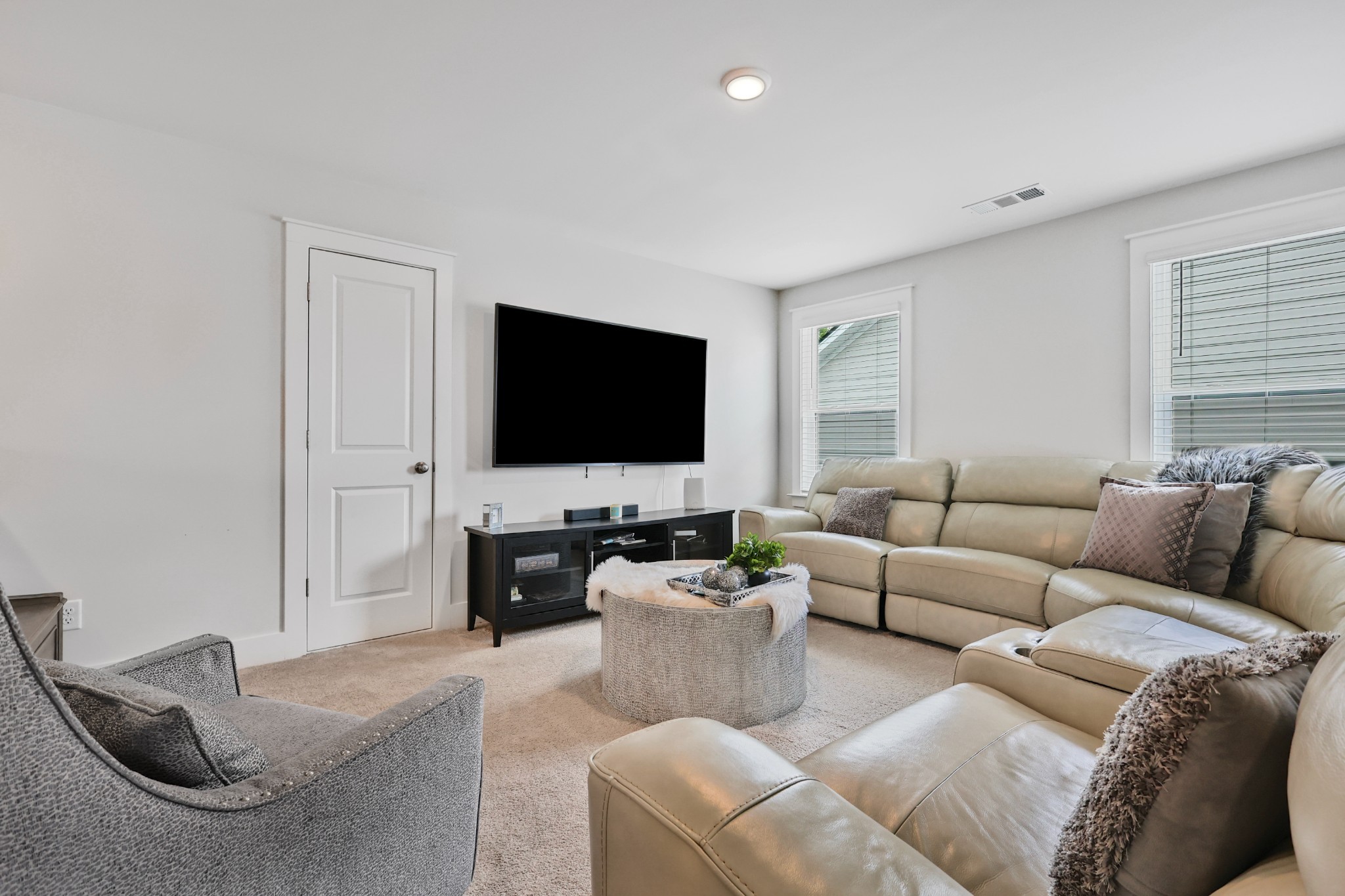 3230 Chatfield Dr