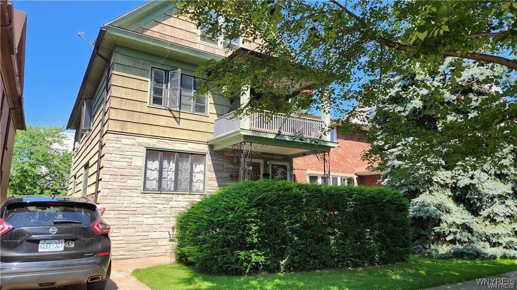 544 Memorial Parkway