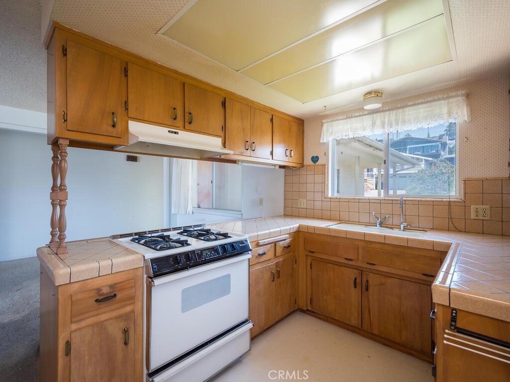 2455 Ironwood Avenue