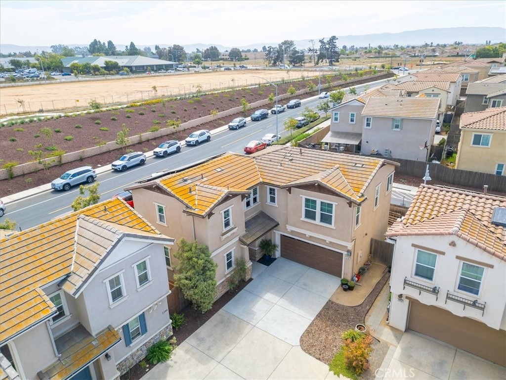 1118 Fox Field Lane