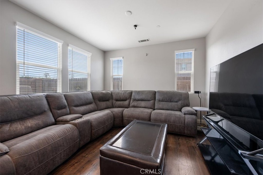 1118 Fox Field Lane