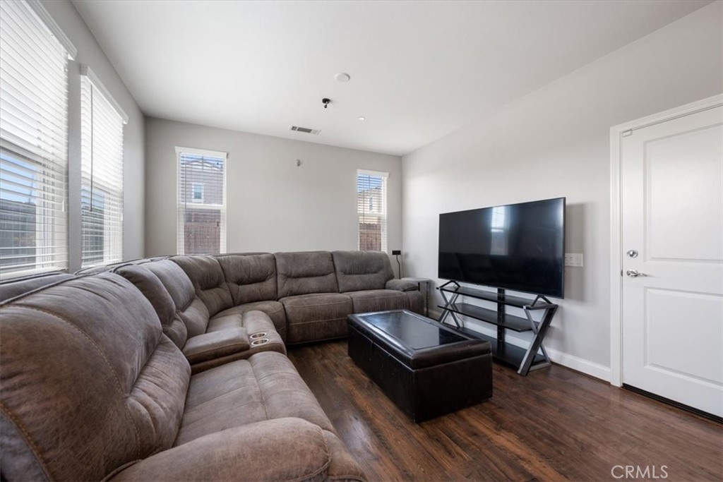 1118 Fox Field Lane