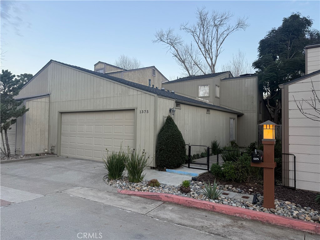 1375 Vista Del Lago